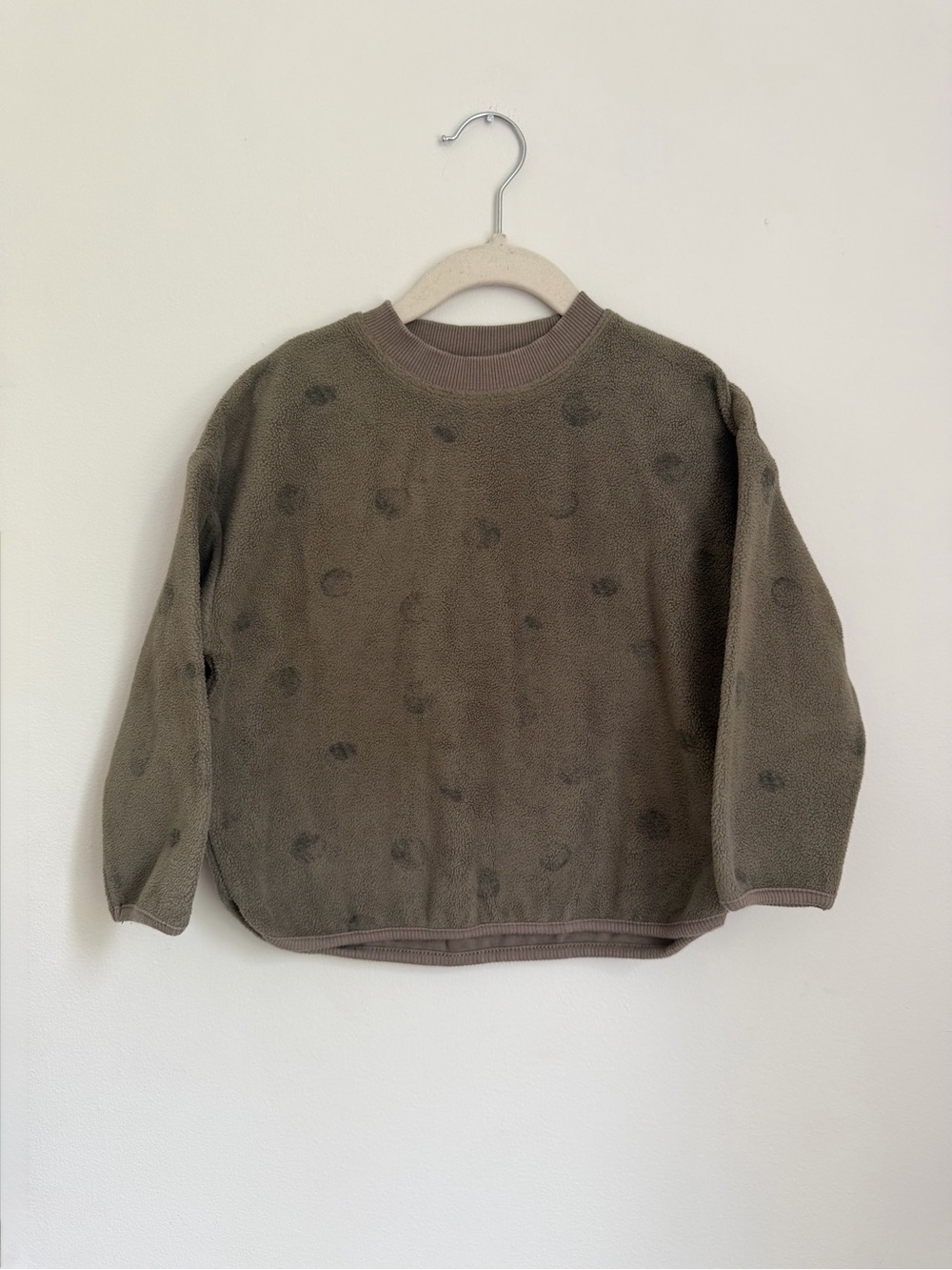 Zara Olive Green Fleece Crewneck Sweater with Subtle Dot Pattern (Size 2-3)